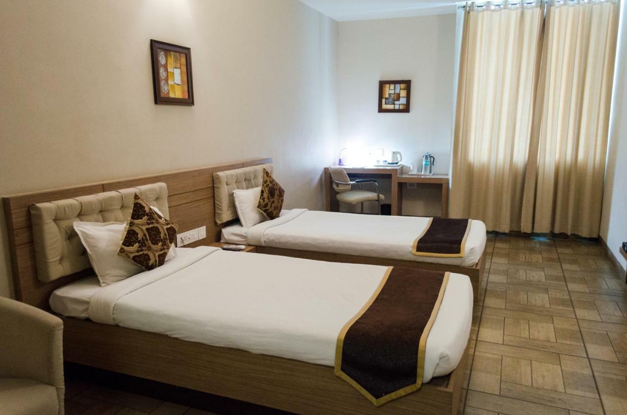Hotel Genista Inn Ranchi Zewnętrze zdjęcie